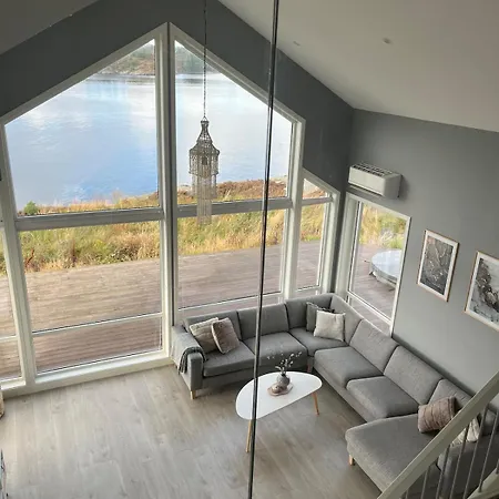 House By The Fjord - Ocean View And Jacuzzi * Forland