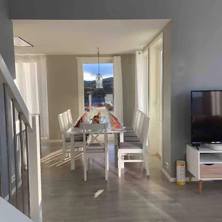 Holiday home House By The Fjord - Ocean View And Jacuzzi Forland