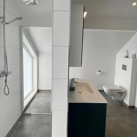 House By The Fjord - Ocean View And Jacuzzi